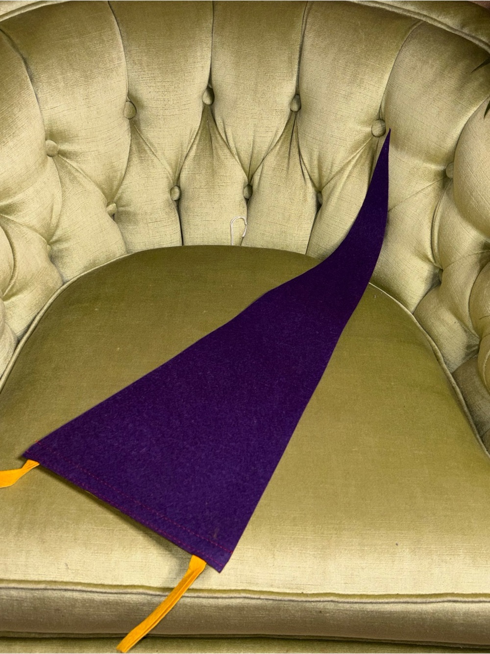 Vintage Antique Howe Caverns Chinese Pagoda Felt Pennant Flag Purple Souvenir - Picture 2 of 5